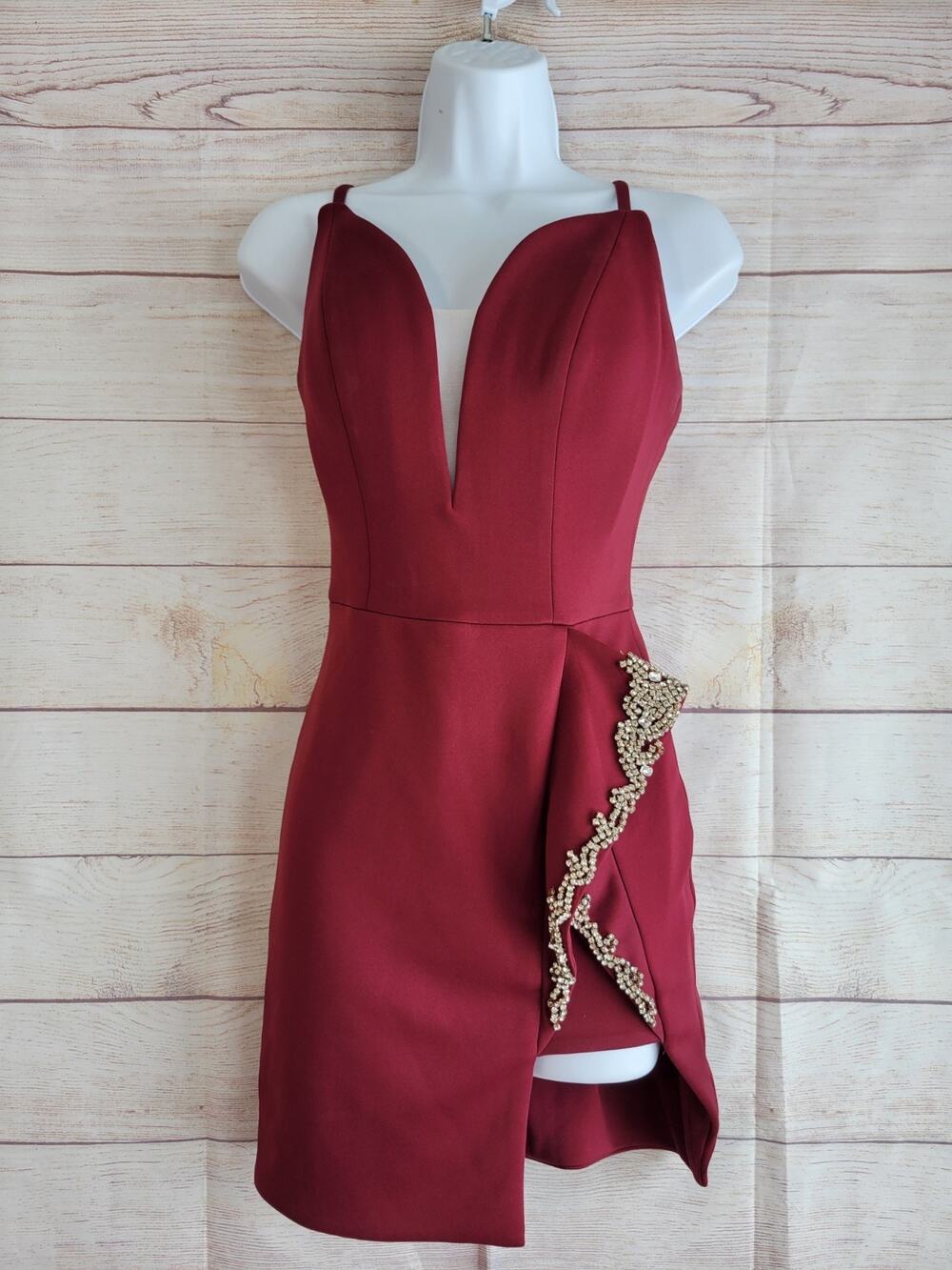 Beautiful JOVANI Short Formal Dress Burgundy Size 0 EUC